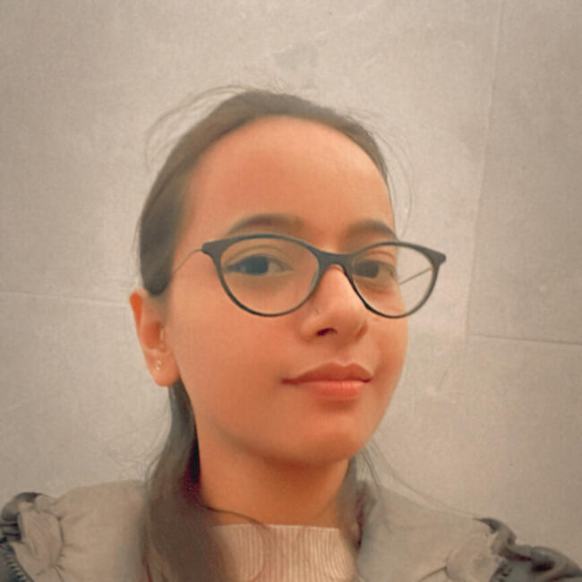 Babysitting job in Dehradun: Nidhi