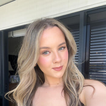 Babysitter in Townsville: Sienna