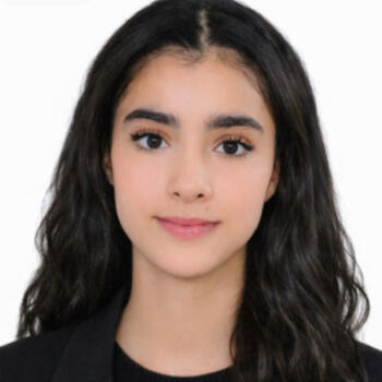 Babysitter in Casablanca: Lamiaa
