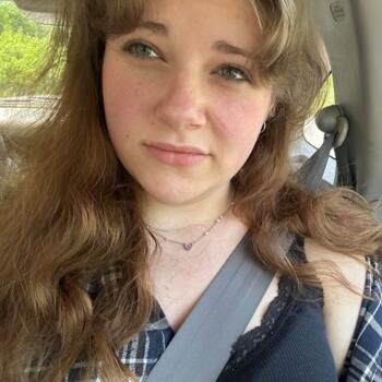 Baby-sitter in Fredericton: Rachel