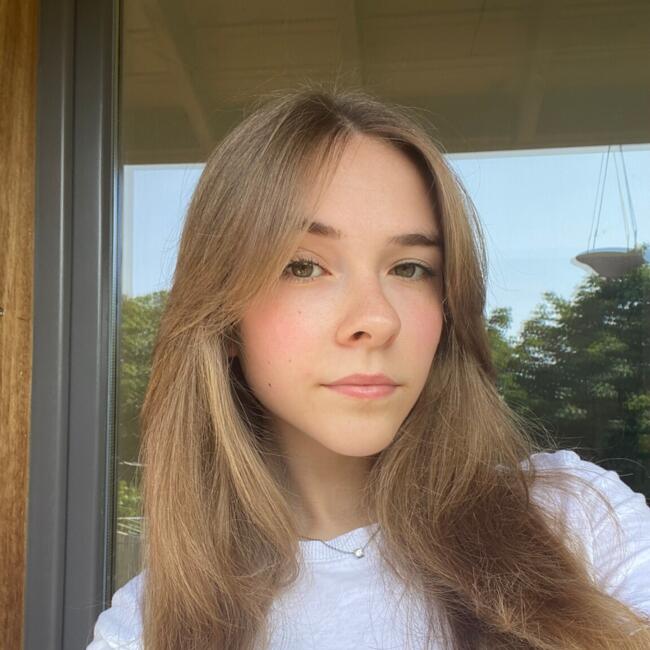 Babysitter in Villeneuve-d'Ascq: Lalyrose