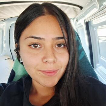 Babysitter in San Esteban: Paula