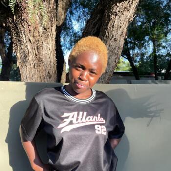 Babysitter in Mahikeng: ZOEY