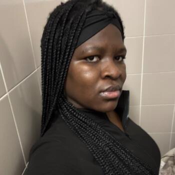 Babysitter Castronno: May