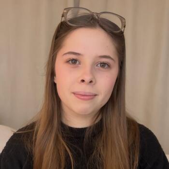 Babysitter in Angers: Ambre