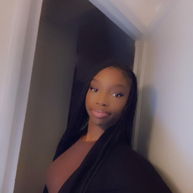 Babysitter in Courbevoie: Victoria