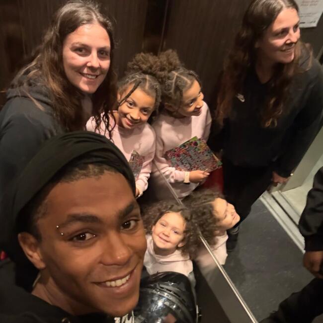 Job de garde d'enfants à London: Dominic