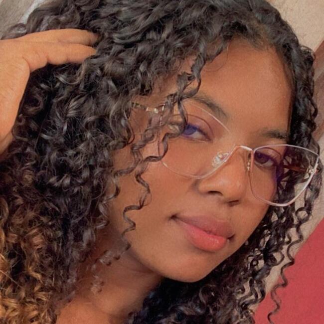 Babysitter in Ilhéus: Lavinia