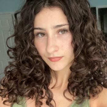 Babysitter in Yonkers: Floriana