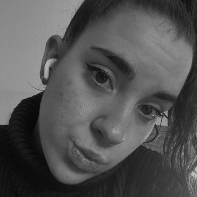 Niñera en Sarria: Laura