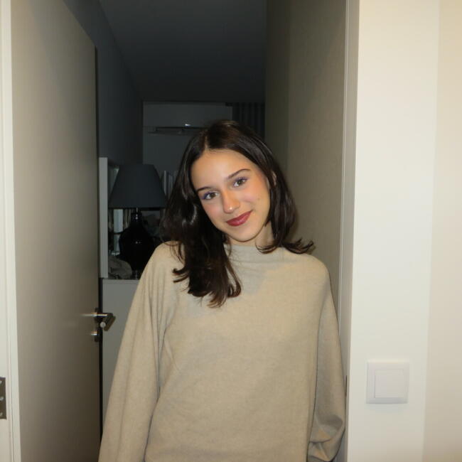 Babysitter in Lisbon: Maria