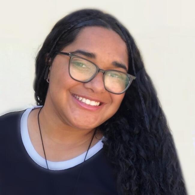 Babysitter in Seixal: Stephanie Alves