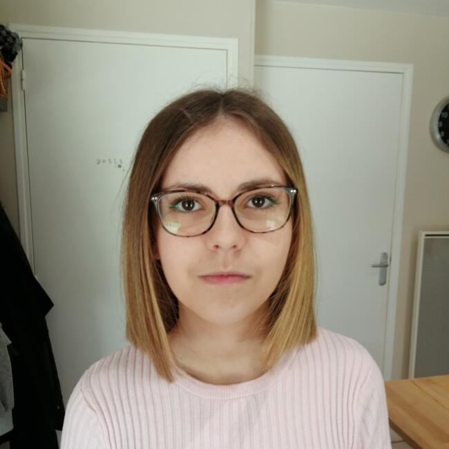 Babysitter in Villers-Bocage: Irina