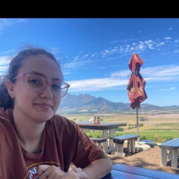 Babysitter in Milnerton: Dominique