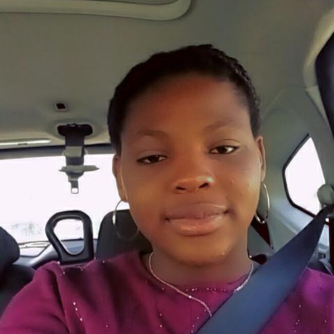 Babysitter in Paris: Esther