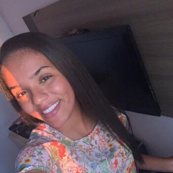 Babysitter in Bragança Paulista: Elizandra