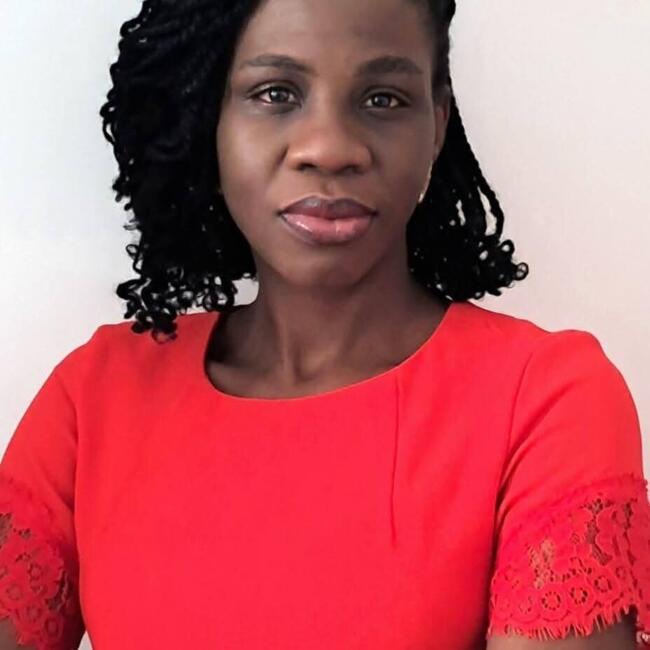 جليسة أطفال في Jazīrat Abū Z̧aby: Fortunate