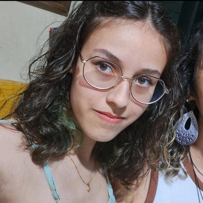 Babysitter in Xangri lá: Marina