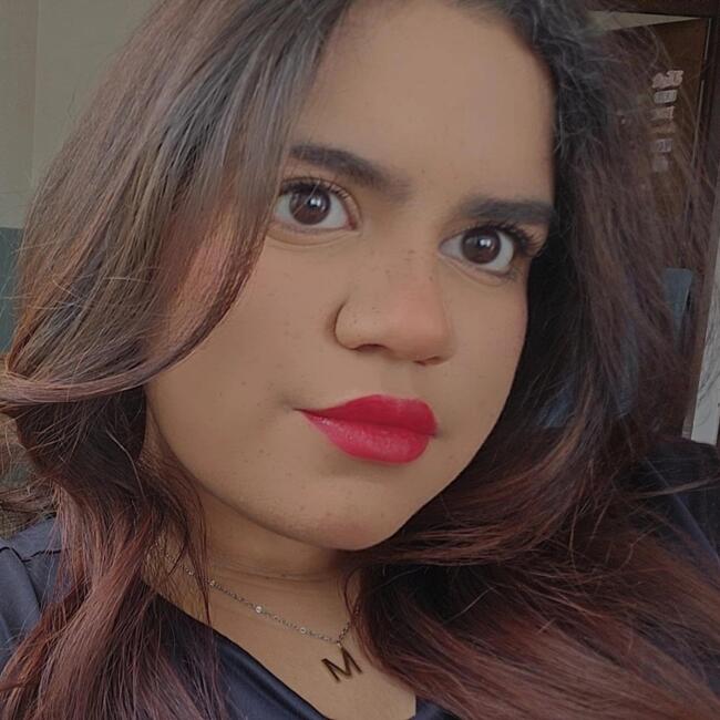 Babysitter στην περιοχή Ναουκάλπαν: Fabiola