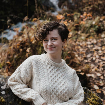 Babysitter in Wasilla: Blue