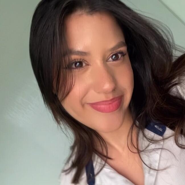Babysitter in Aparecida de Goiânia: Sthefany