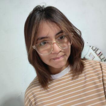 Babysitter in Pilar: Celeste