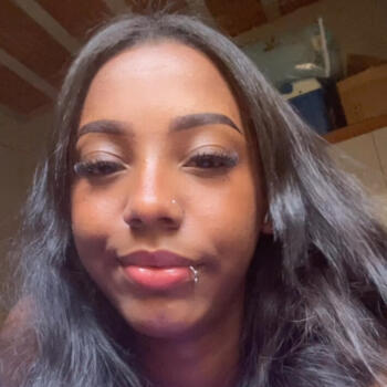 Babysitter in Rio Novo: Rayssa