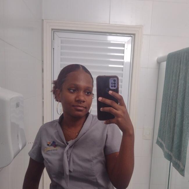 Babysitter in Belford Roxo: Karine