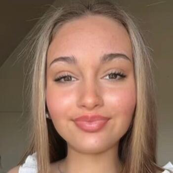 Baby-sitter Caumont (Hauts-de-France): Melyne
