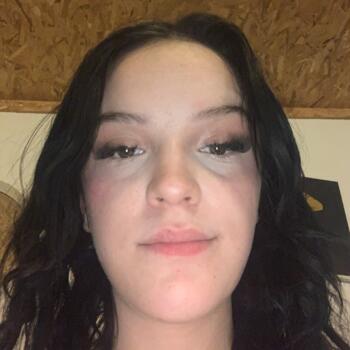 Baby-sitter Cavalaire-sur-Mer: Ines rives