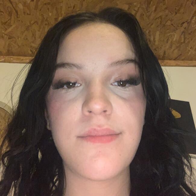 Babysitter in Cavalaire-sur-Mer: Ines rives