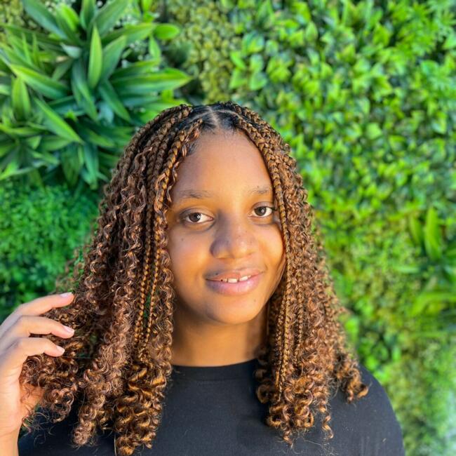 Trabalho de babysitting em Almada: Dunia