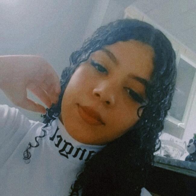 Babysitter in Uberlândia: Vitoria