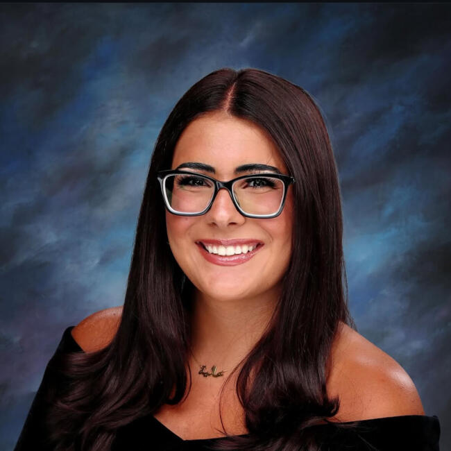 Babysitter in Riverside: Aliyah