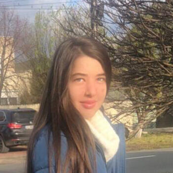 Babysitter in Héron: Chara