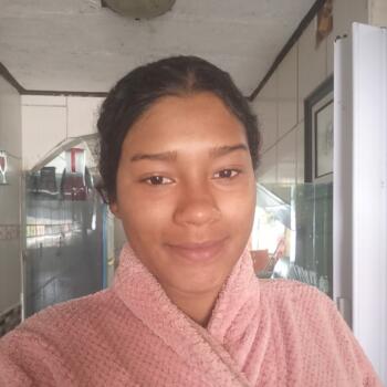 Babysitter in Florianópolis: Yasmim