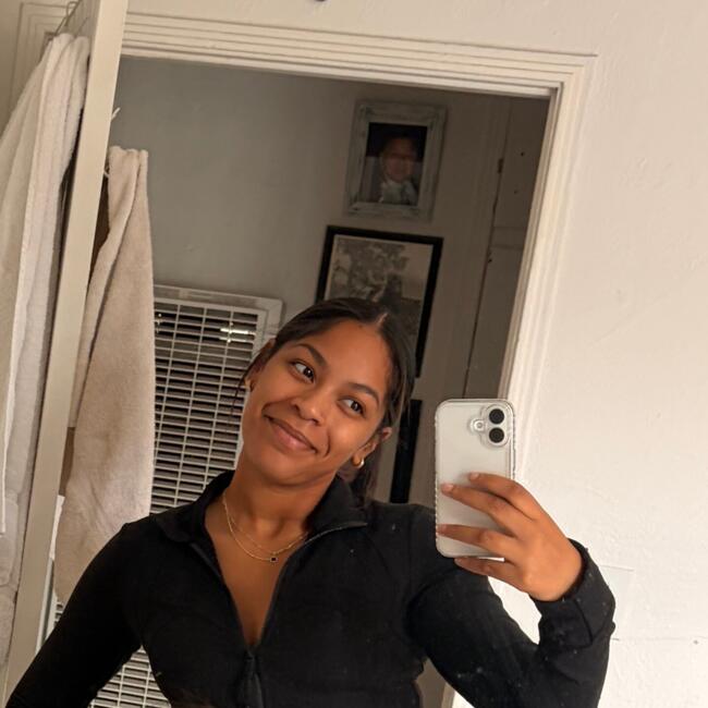 Babysitter in San Bernardino: Larene