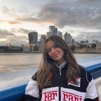 Babysitter in Uxbridge: Mia