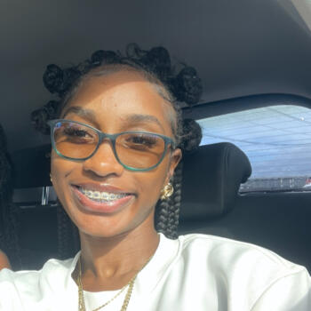 Babysitter in Port of Spain: Shantell