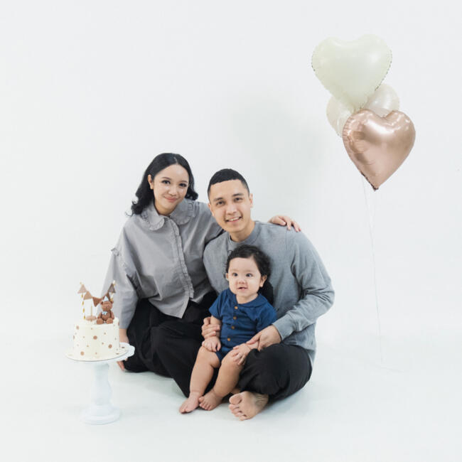 Babysitting job in Singapore: Eva Etika Putri