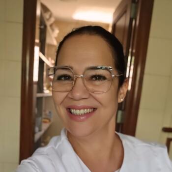 Babysitter Piracicaba: Adriana