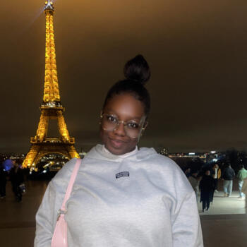 Babysitter in Torcy: MARY