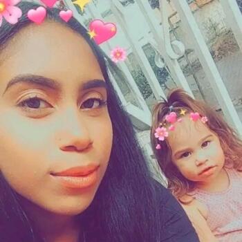 Babysitter in Caracas: Stefhany