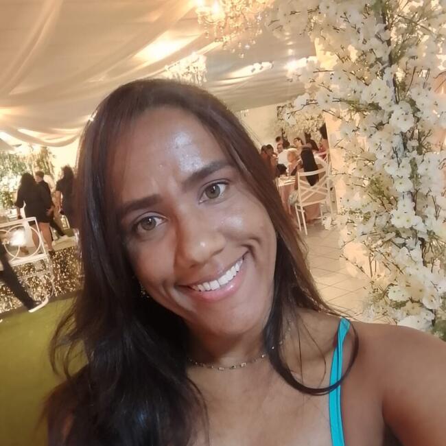 Babysitter in Recife: Isabele