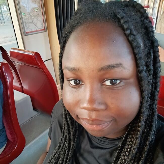 Babysitter in Alfortville: Victoria
