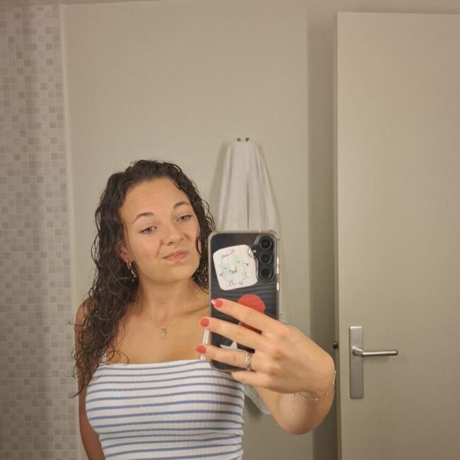 Babysitter in Bussy-en-Othe: Cloé