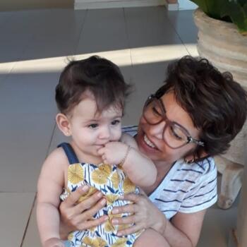 Emprego de babá em Maringá: emprego de babá Sissi