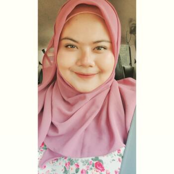 Pengasuh di Kuantan: Azliza