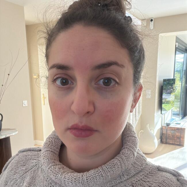 Job de garde d'enfants à Nozay: Alison