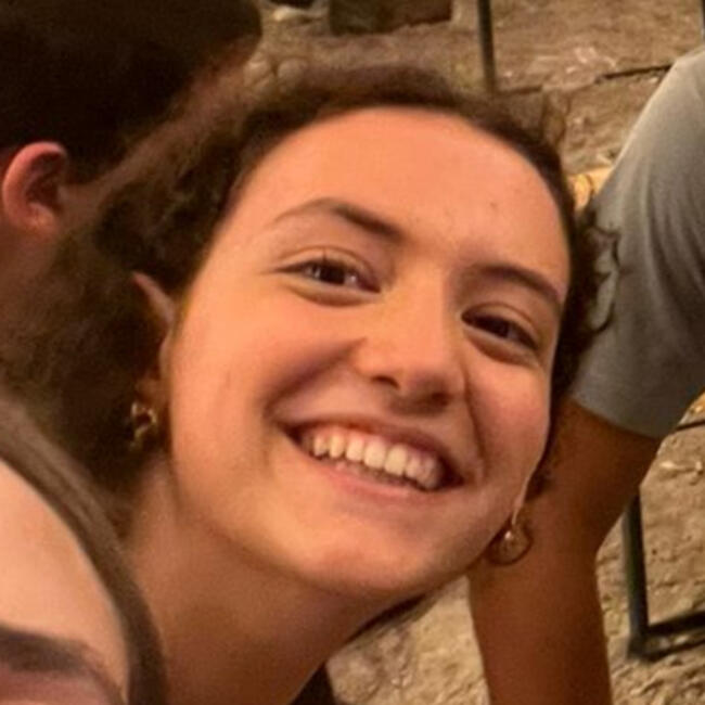 Babysitter em Évora: Teresa